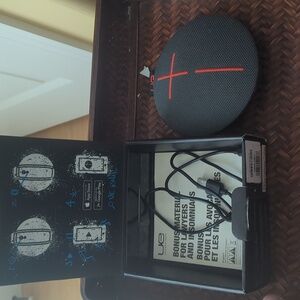 Ultimate Ears Roll 2 speaker